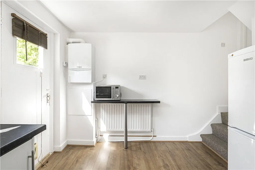 Colvestone Crescent, Hackney, E8, photo 5