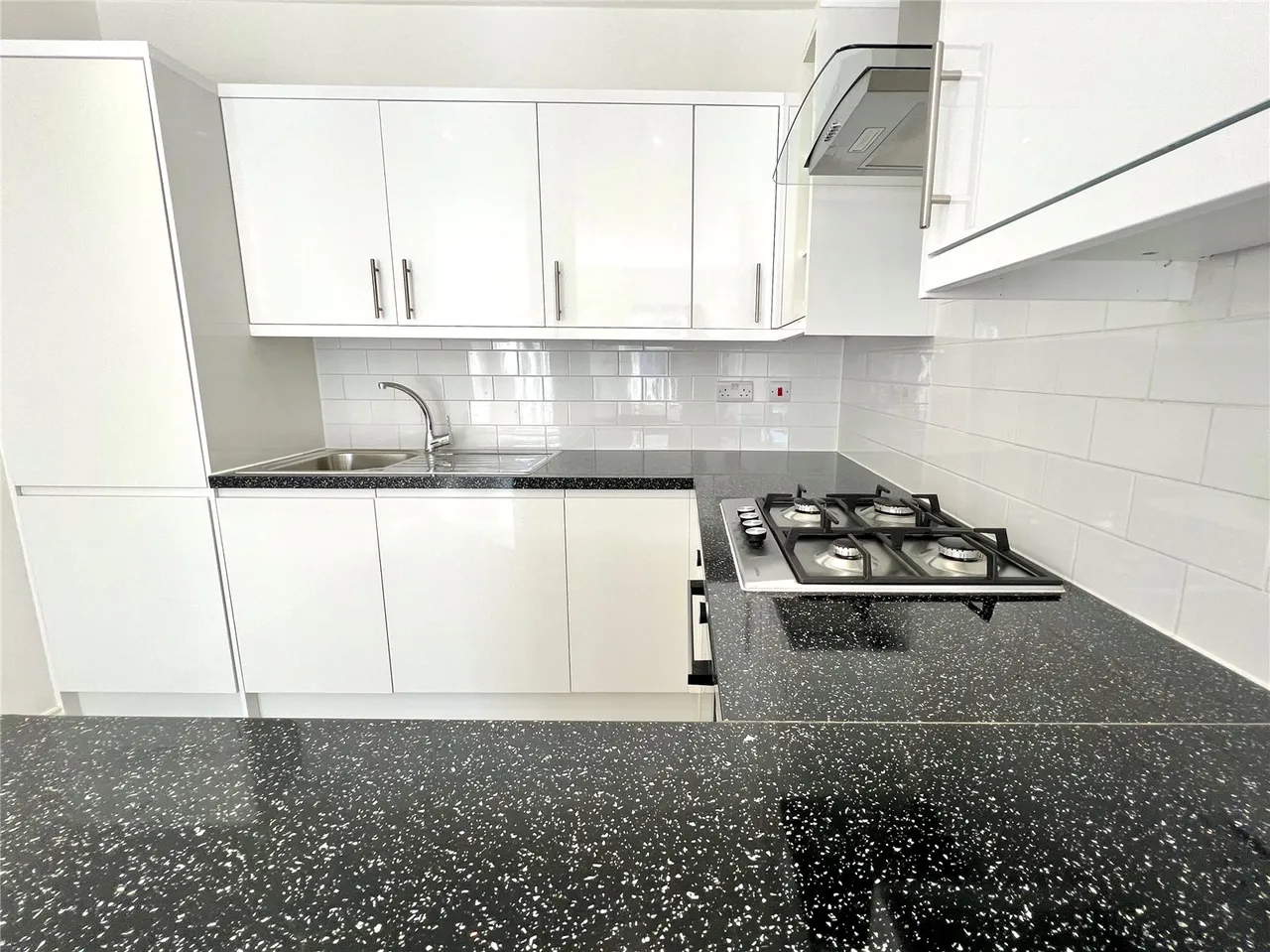 Millbrook, Guildford, GU1, photo 6