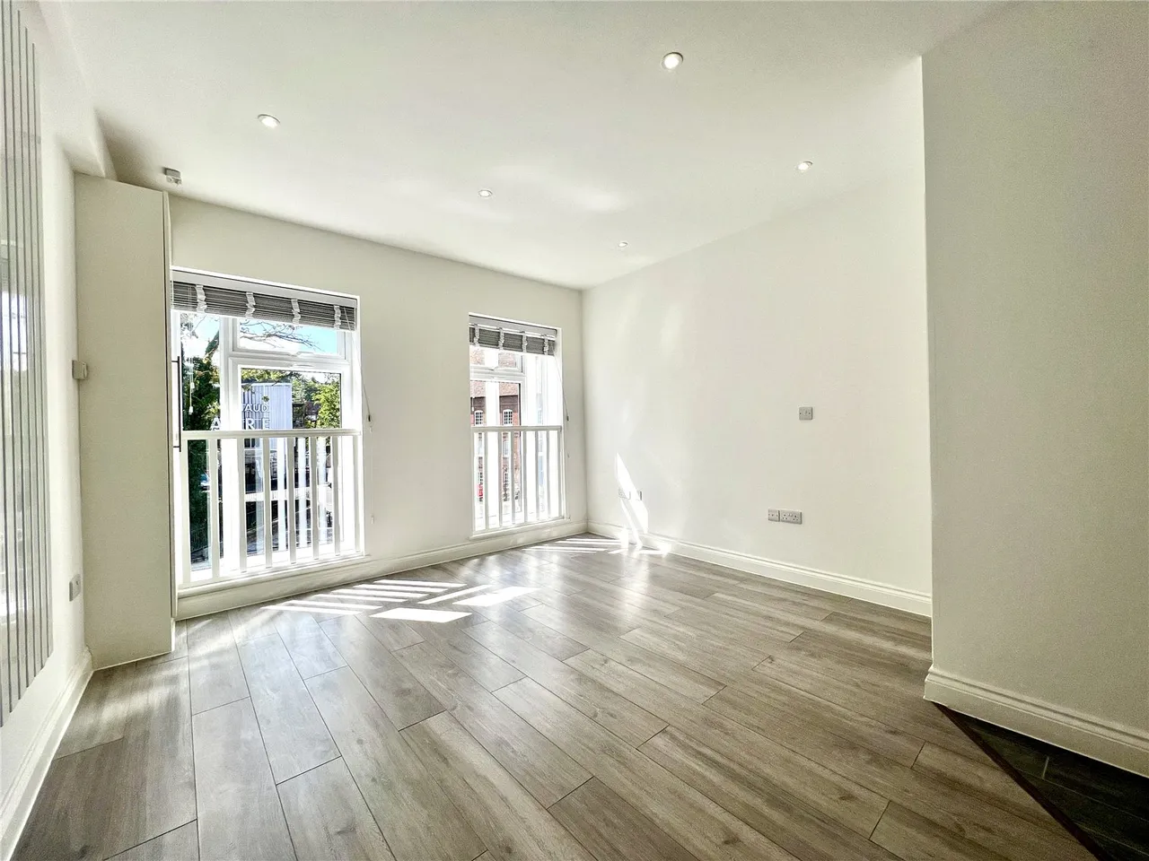 1 bed flat for sale, Millbrook, Guildford, GU1