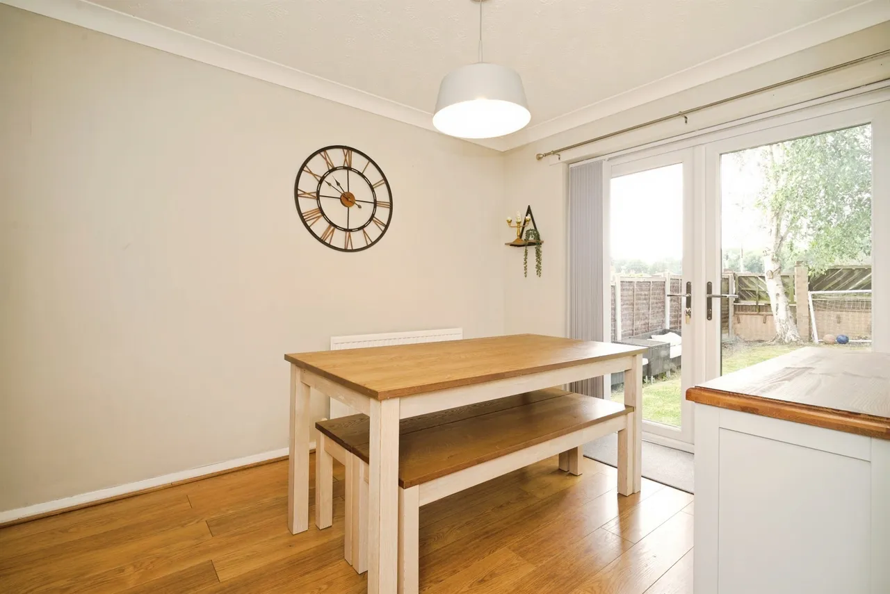 Horton Close, Rodley, LS13, photo 6