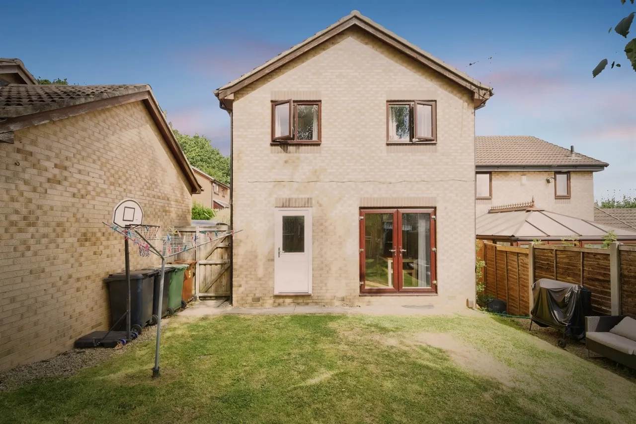 Horton Close, Rodley, LS13, photo 9