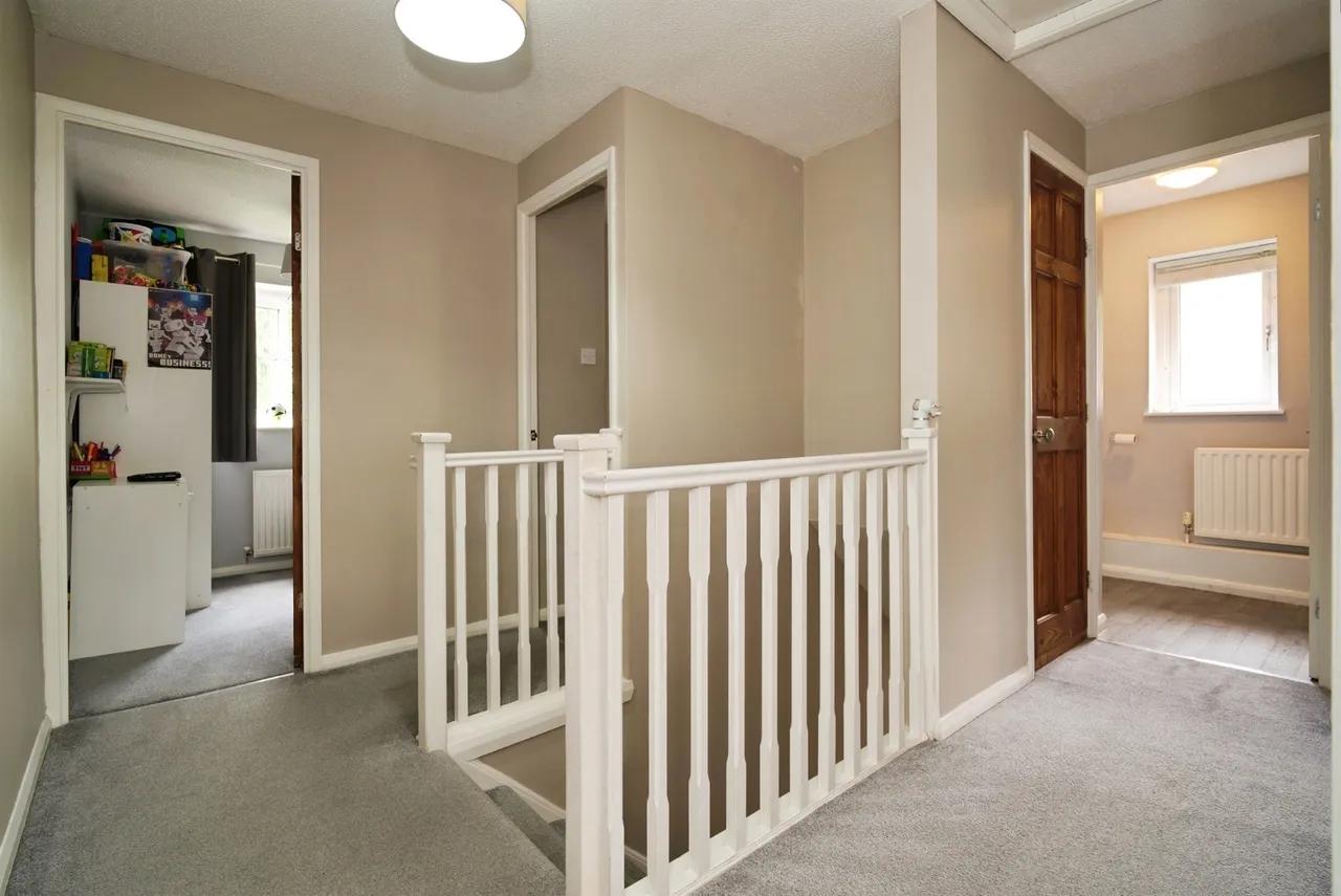 Horton Close, Rodley, LS13, photo 12