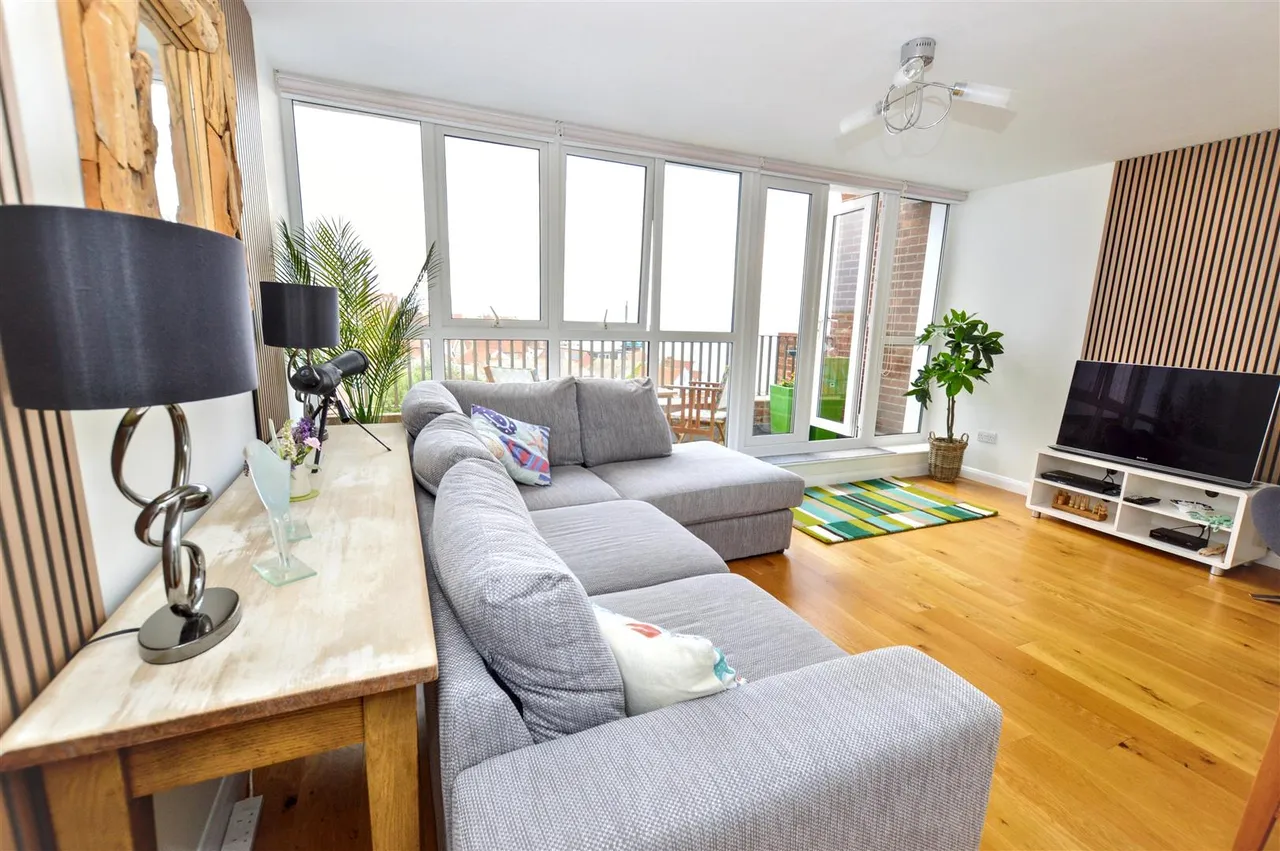 Cliff Road, Sheringham, NR26, photo 2
