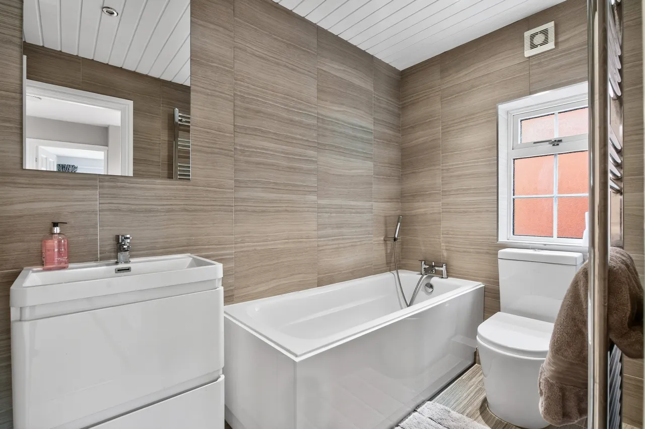 Green Row, Fold, LS26, photo 23