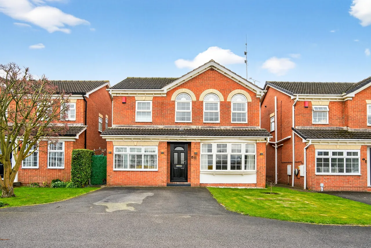 4 bed house for sale, Green Row, Fold, LS26