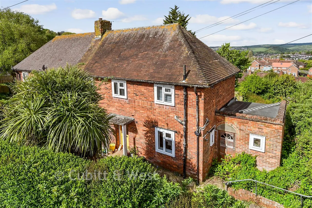 3 bed house for sale, Cuckmere Way, Brighton, BN1