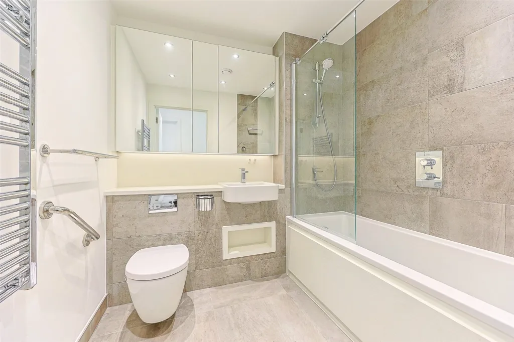 Lismore Boulevard, Colindale, NW9, photo 15