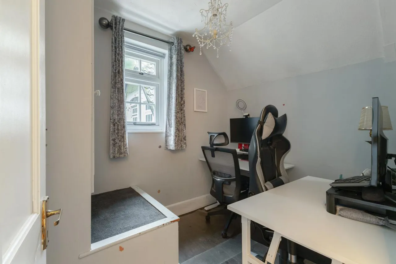 Benellen Road, BH4, photo 12