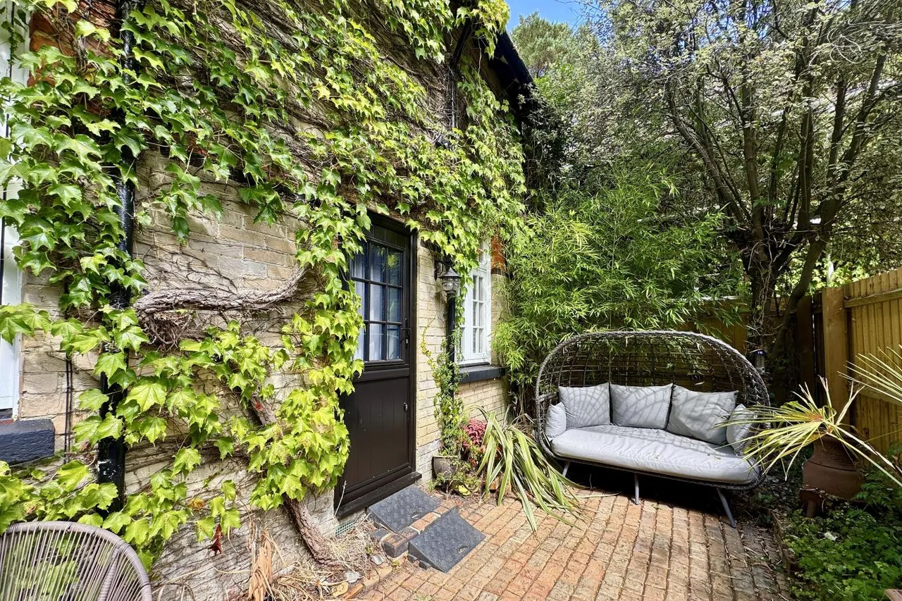 Benellen Road, BH4, photo 20