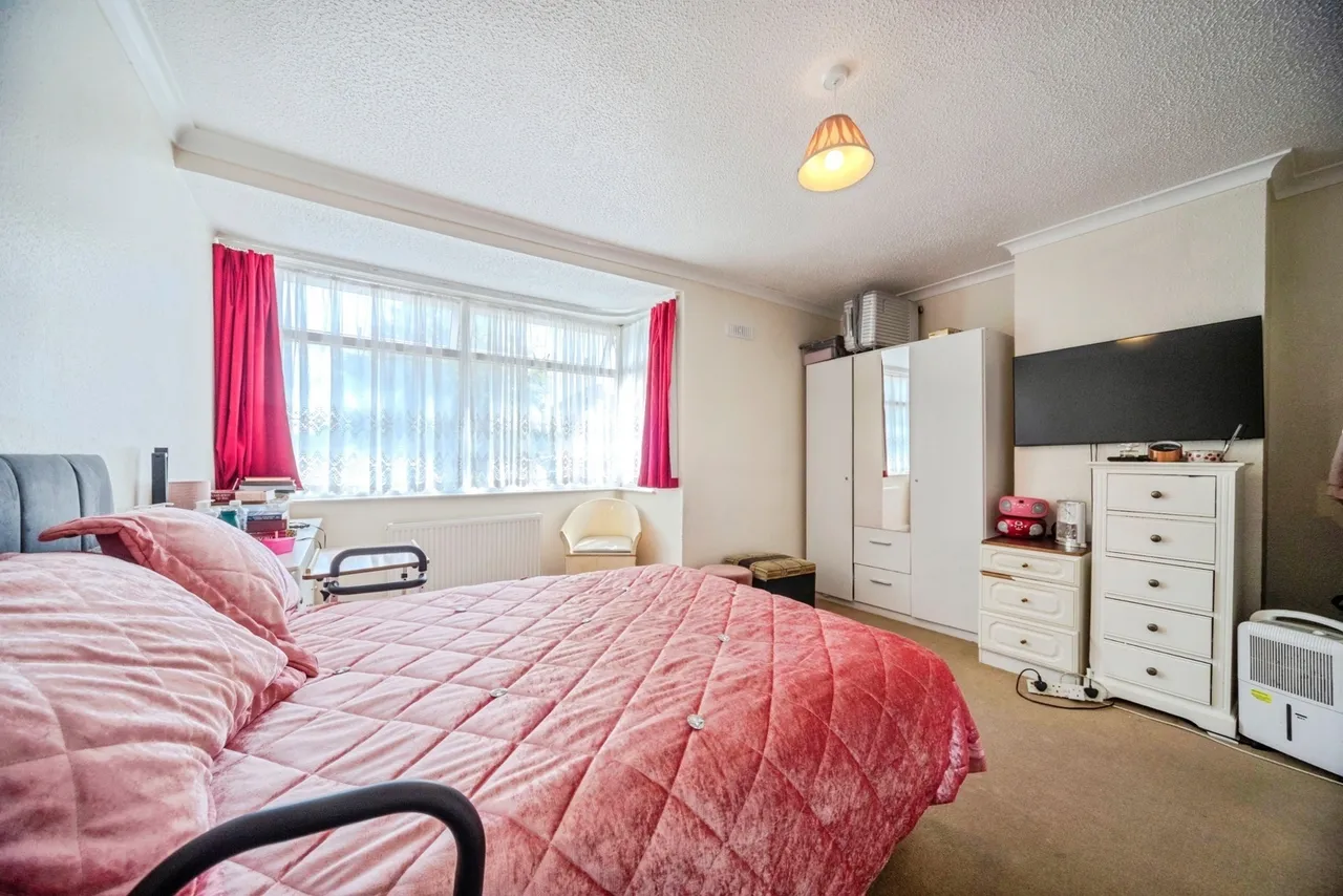 Mayne Avenue, Luton, Bedfordshire, LU4, photo 5