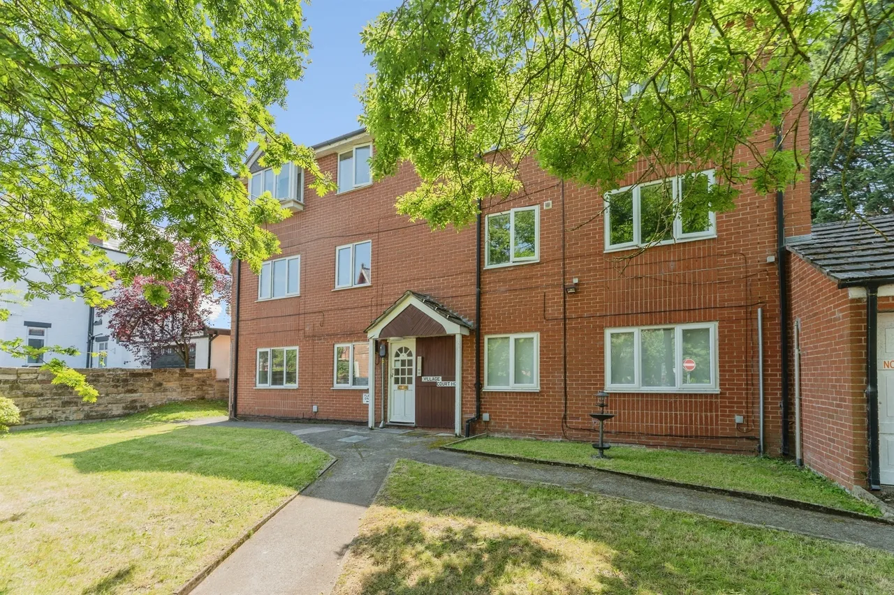Village Road, Prenton, CH43, photo 15