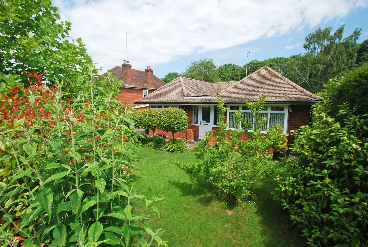 Hazlemere, Buckinghamshire, photo 13