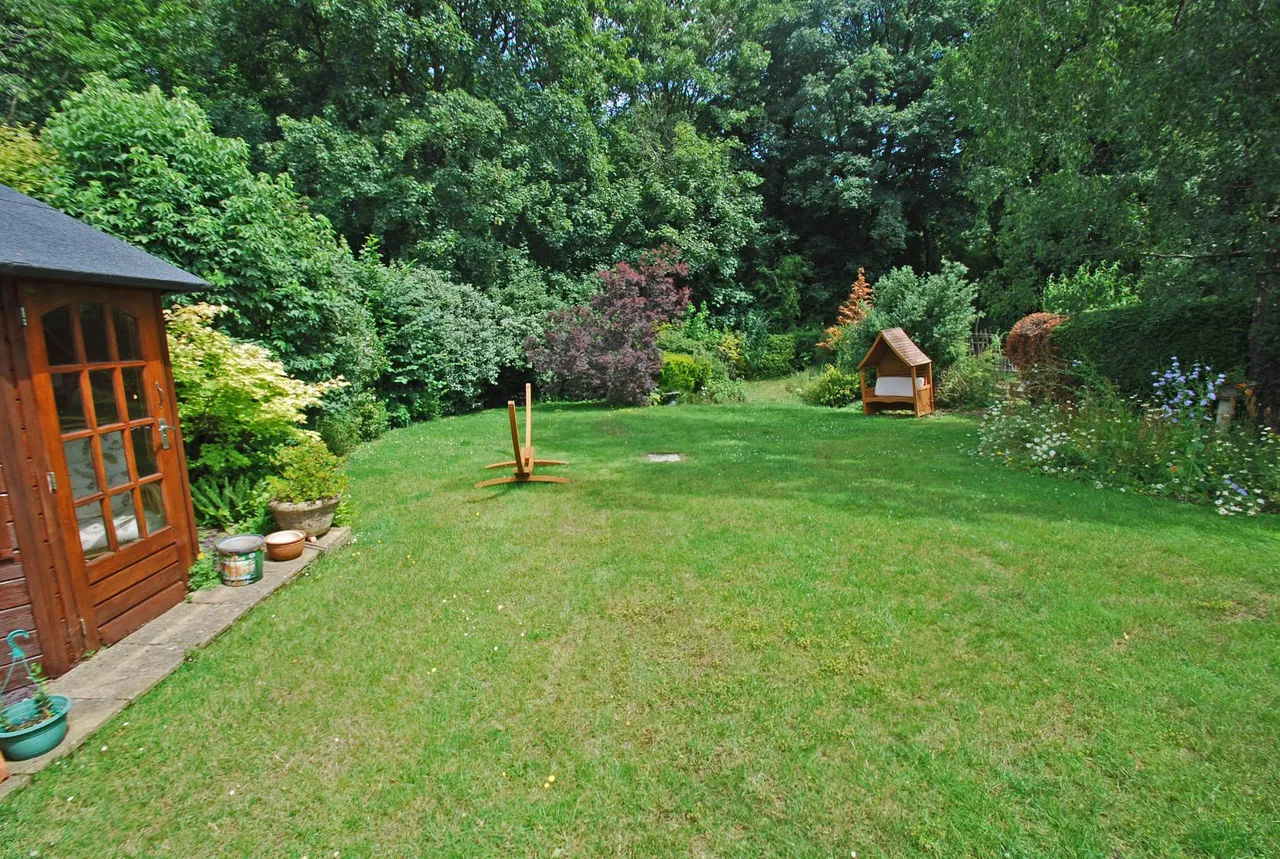 Hazlemere, Buckinghamshire, photo 17