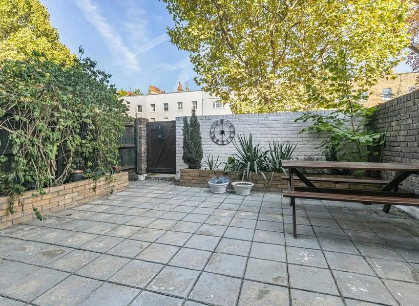 Crowline Walk, Islington, N1, photo 2