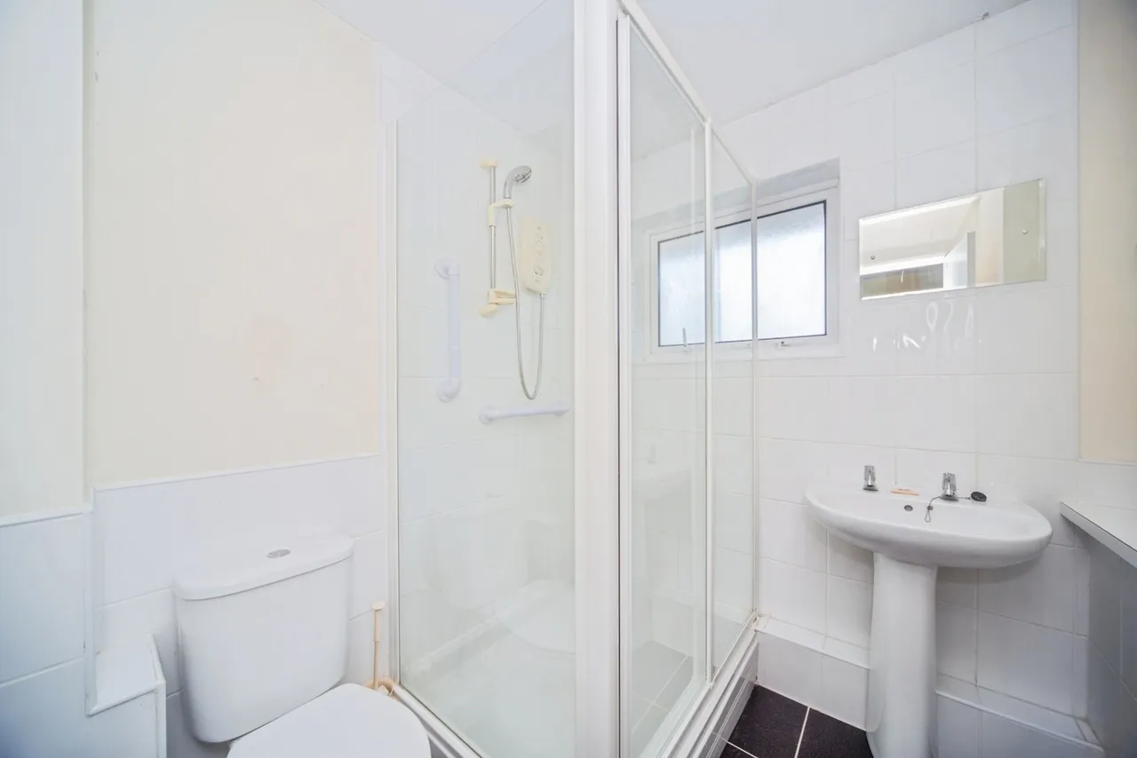Lincoln Court, Upper Shirley, SO15, photo 7