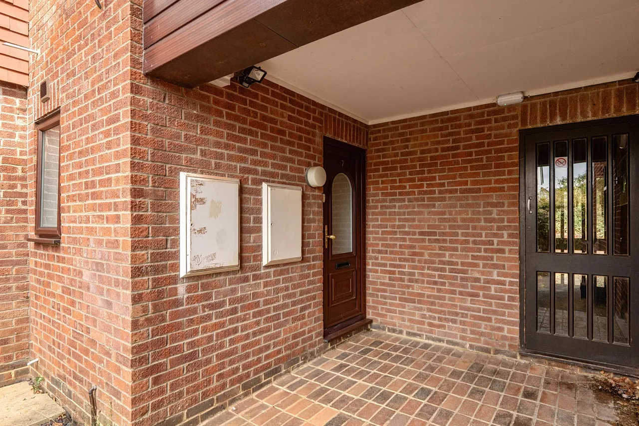 Timbermill Court, Haslemere, GU27, photo 12