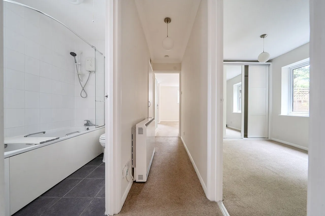 Timbermill Court, Haslemere, GU27, photo 5