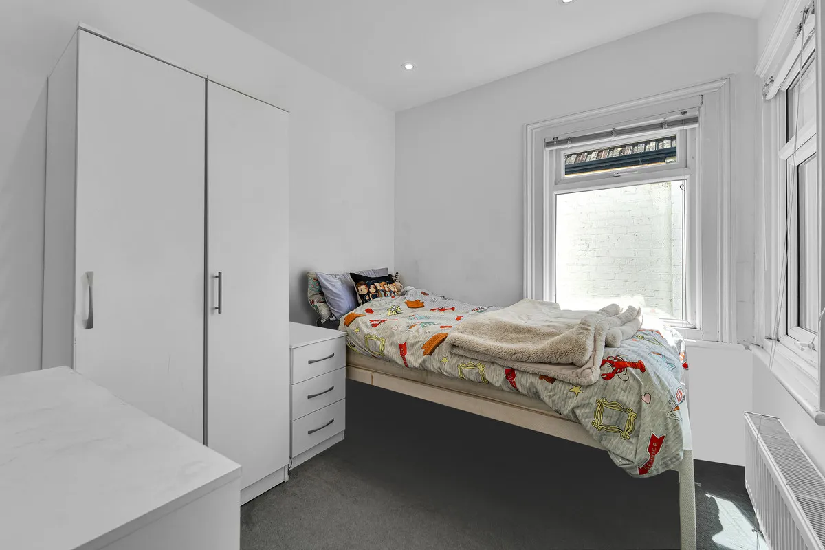 High Street, Northwood, HA6, photo 12