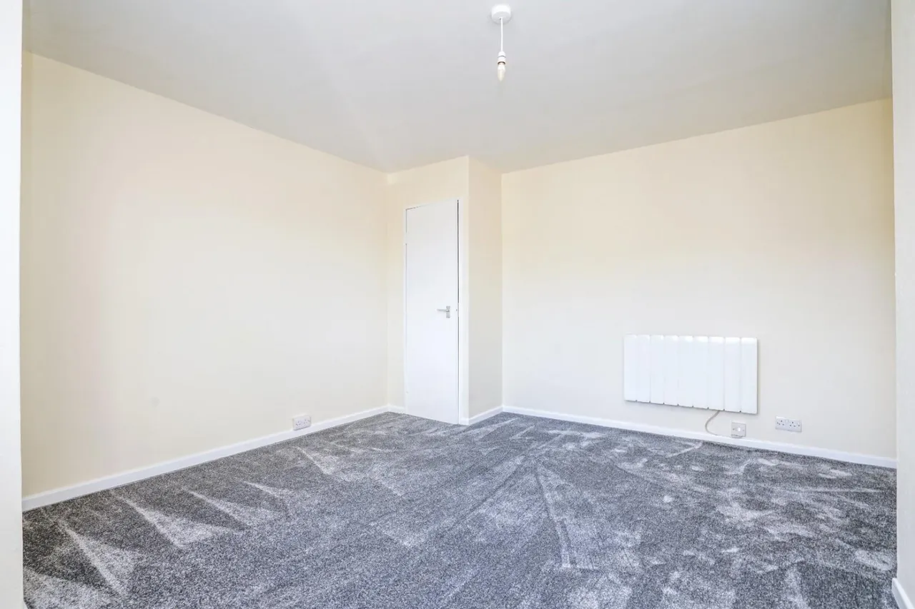 Chiltern Avenue, Castleford, WF10, photo 10