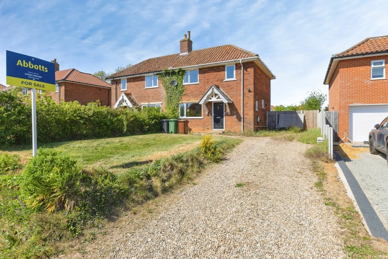 3 bed house for sale — Browick Road, Wymondham, Norfolk, NR18