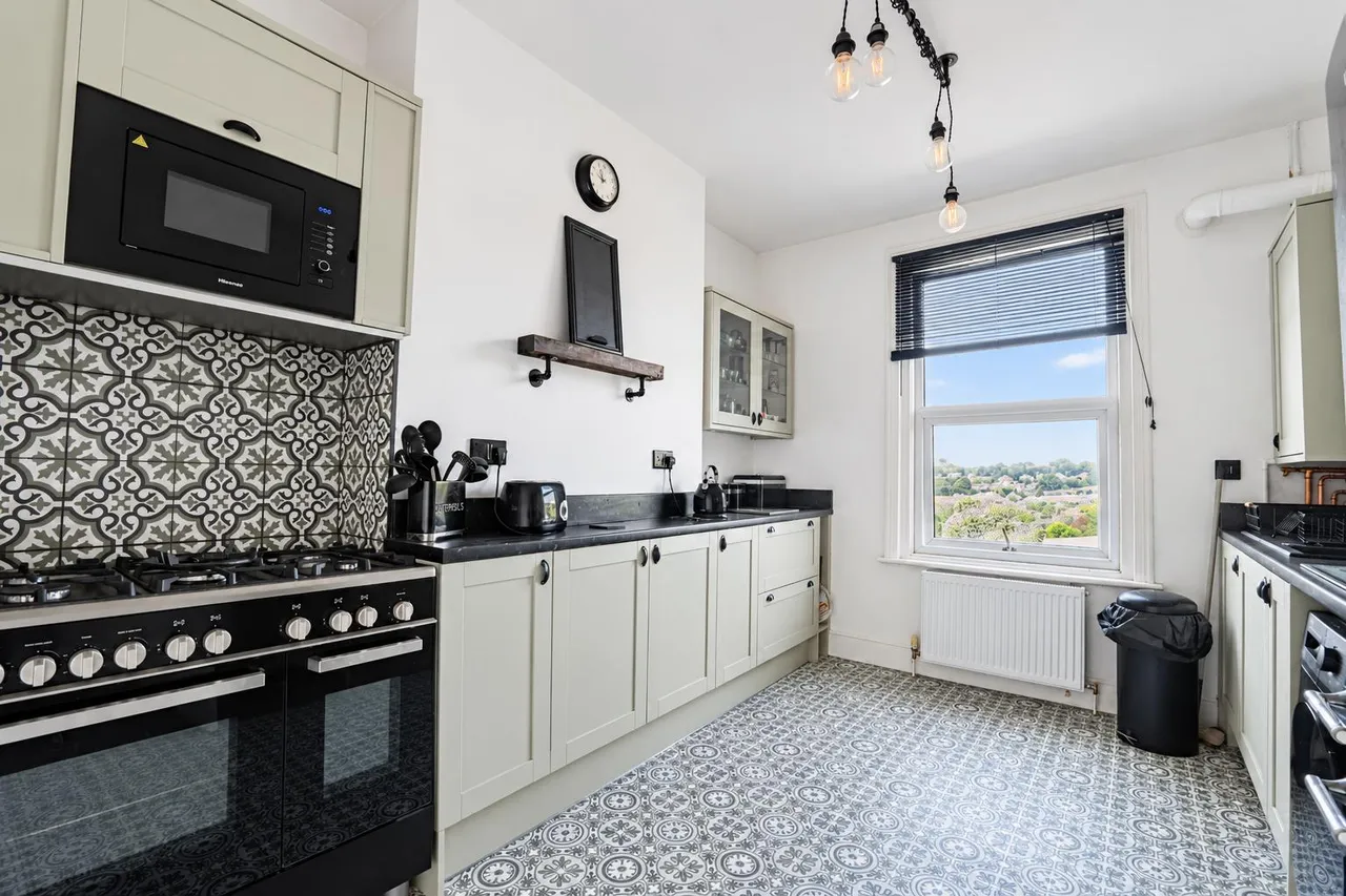 Hughenden Road, Hastings, photo 2