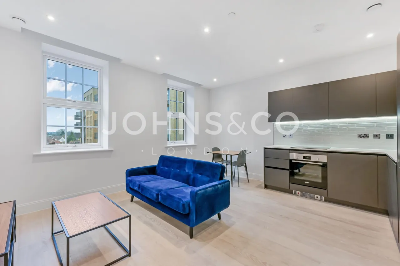 1 bed flat to rent, Horlicks Quarter, Slough, SL1