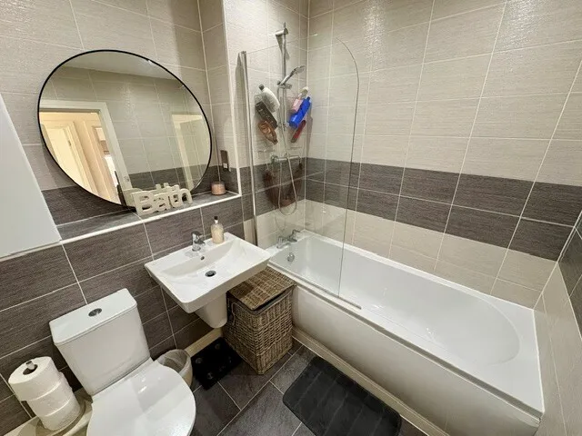 Old Farm Drive, Marston Green, B37, photo 12