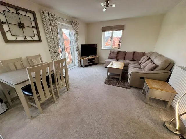 Old Farm Drive, Marston Green, B37, photo 4