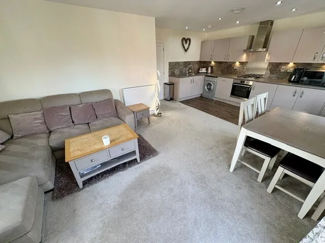 Old Farm Drive, Marston Green, B37, photo 2