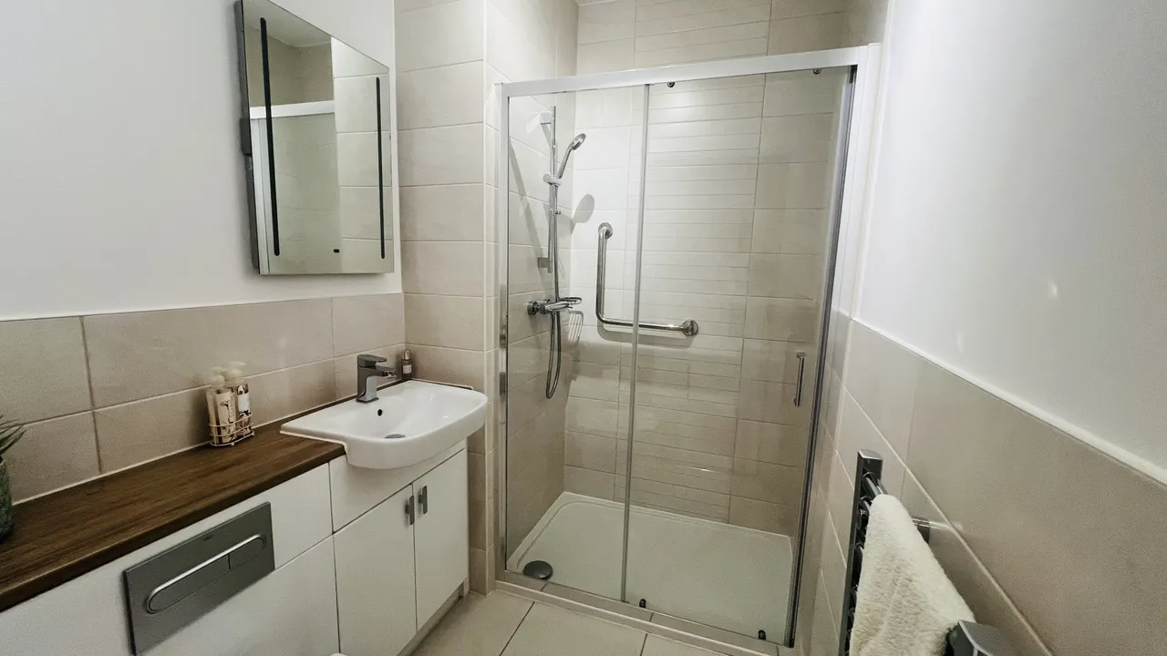 Bridge Avenue, Maidenhead, SL6, photo 6