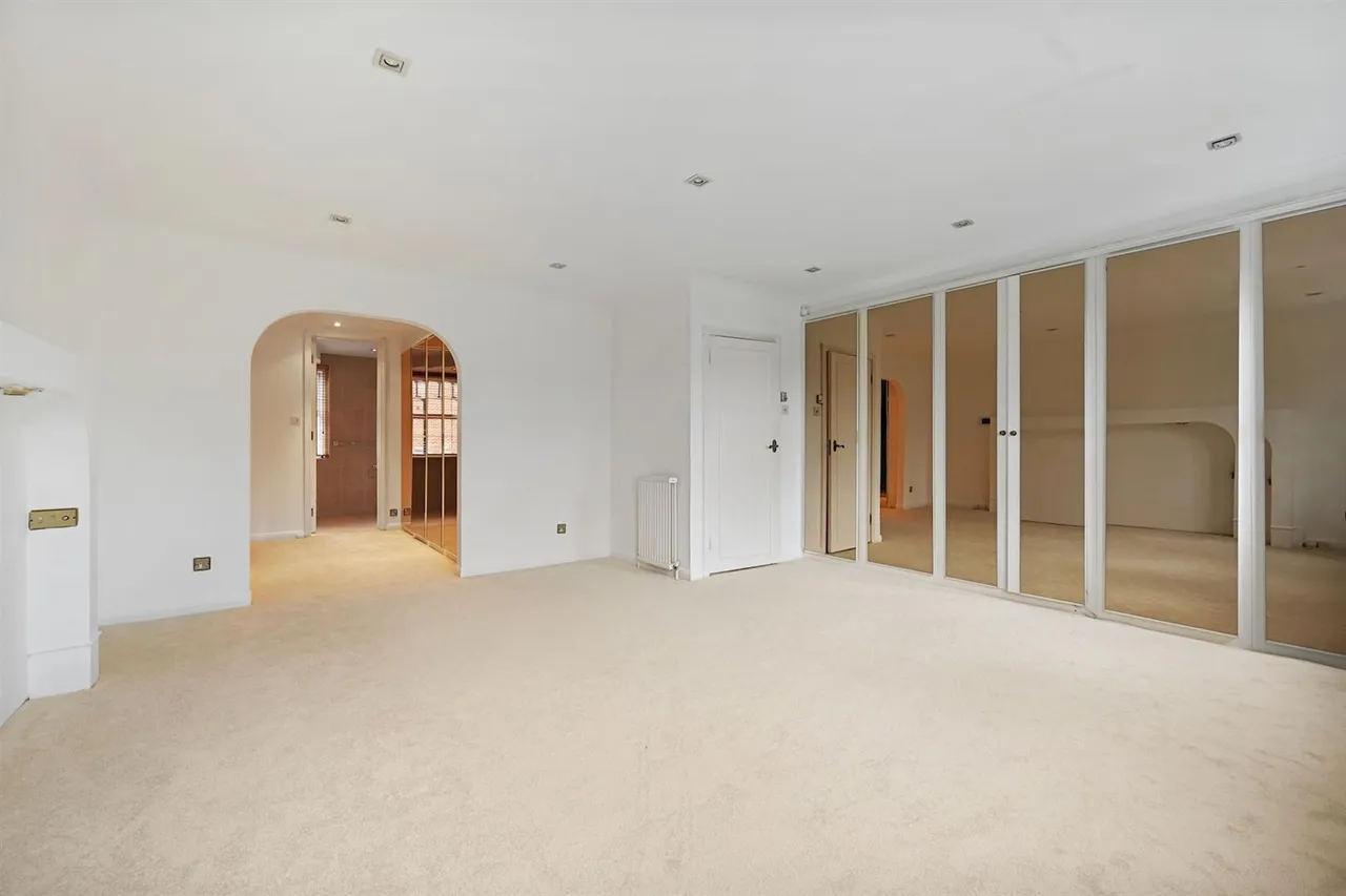 Hall Gate, St John's Wood, London, NW8 9PG, photo 8