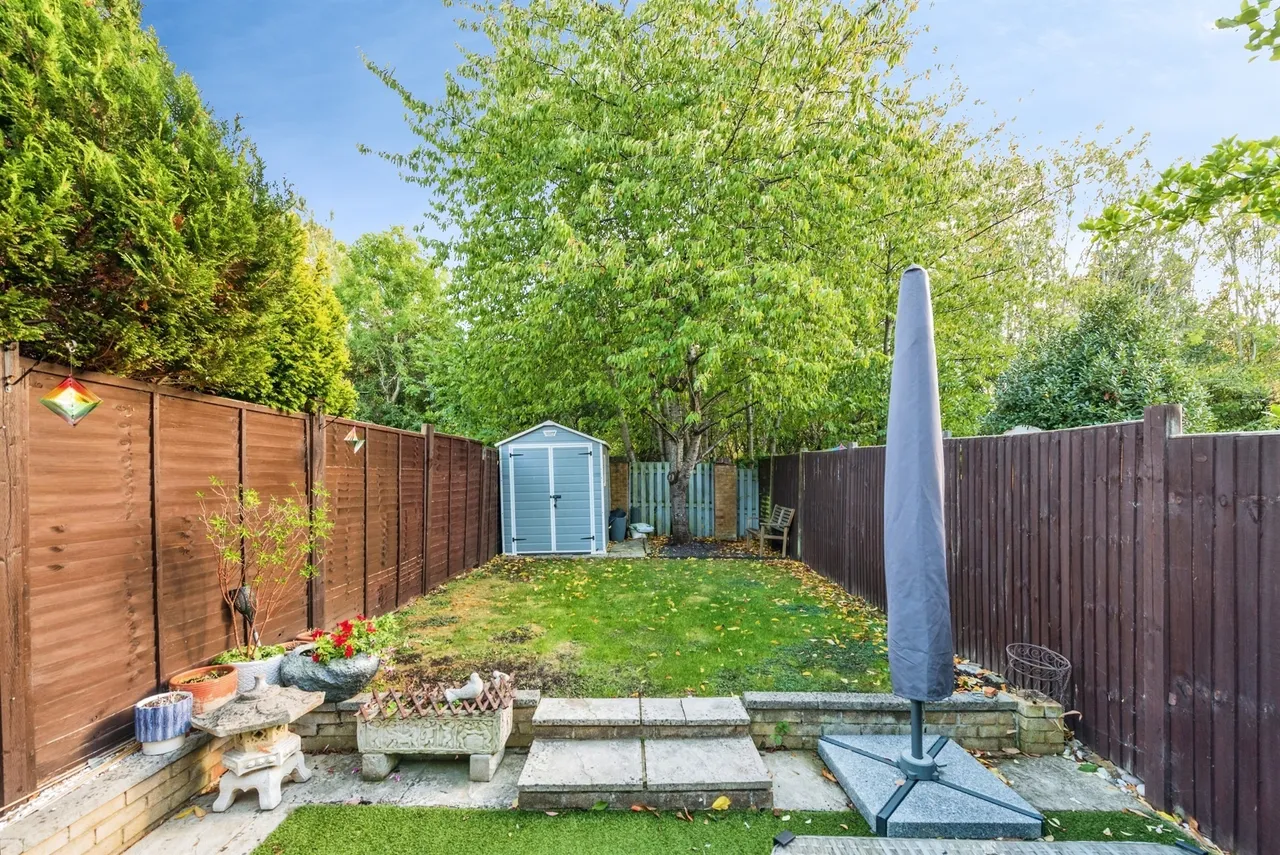 West Highland Road, Swindon, SN25, photo 15