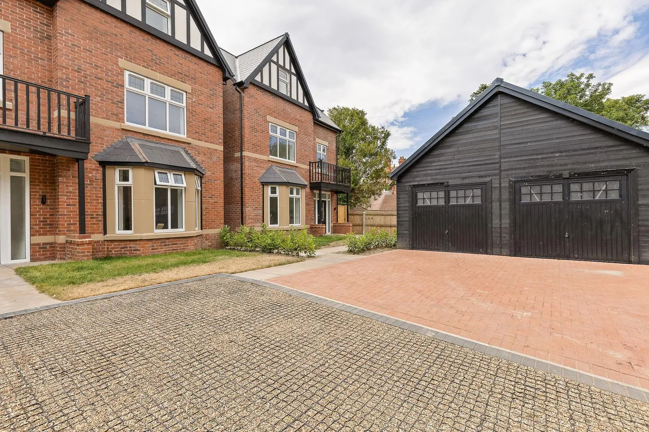 Abbey Road, Grimsby, DN32, photo 31