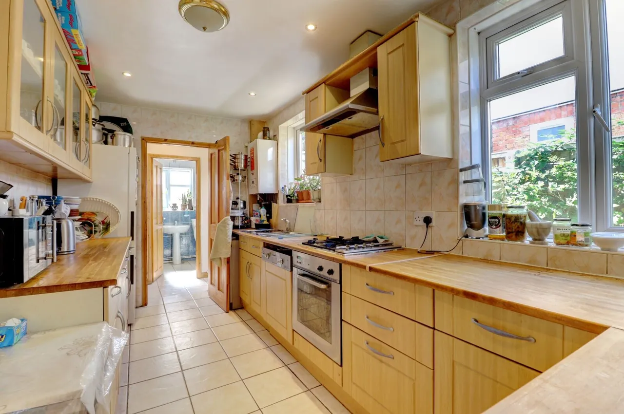 Wendover Street, High Wycombe, HP11, photo 2
