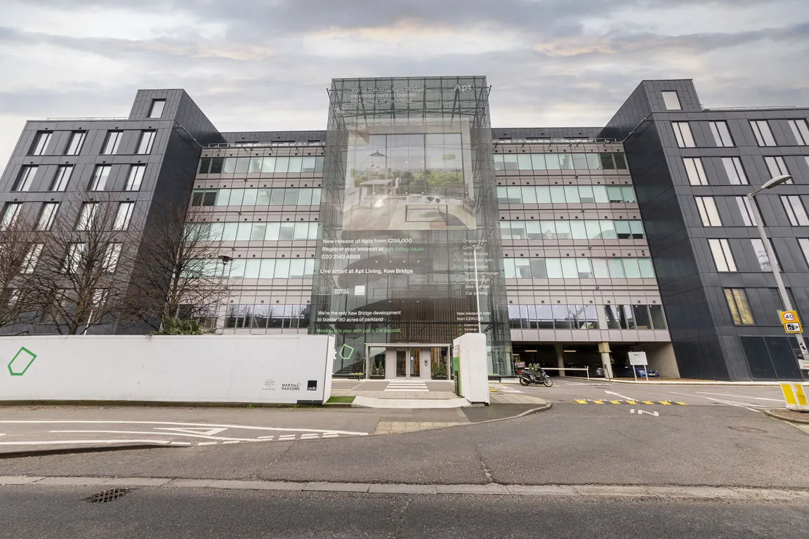 Apt Parkview, Brentford, photo 11