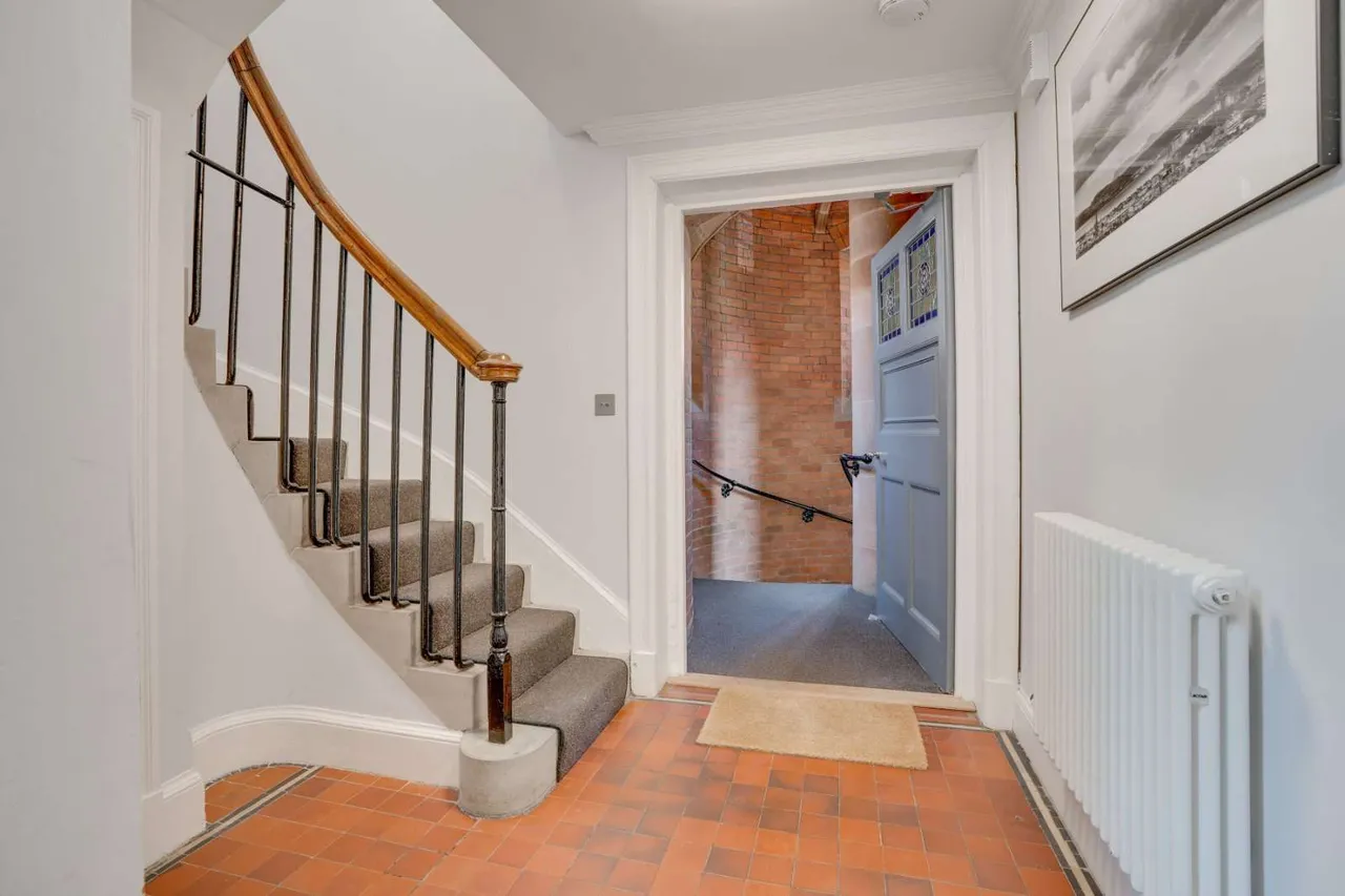 Well Court Hall, Dean Path, Edinburgh, EH4 3BE, photo 9