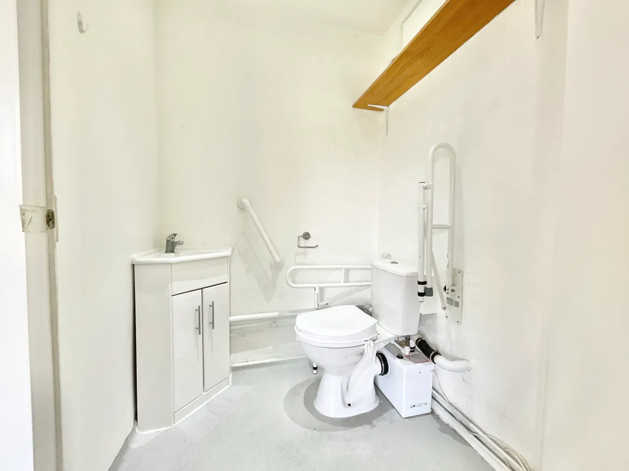 Derwent Drive, Cheadle, ST10, photo 8