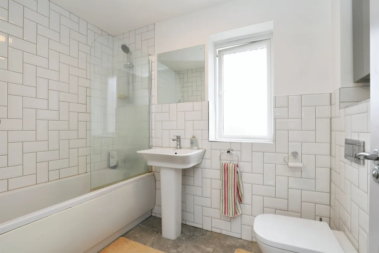 St. Marys Lane, Peterborough, PE8, photo 11