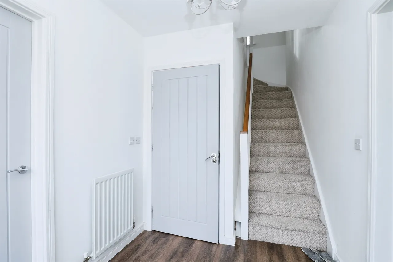 St. Marys Lane, Peterborough, PE8, photo 4