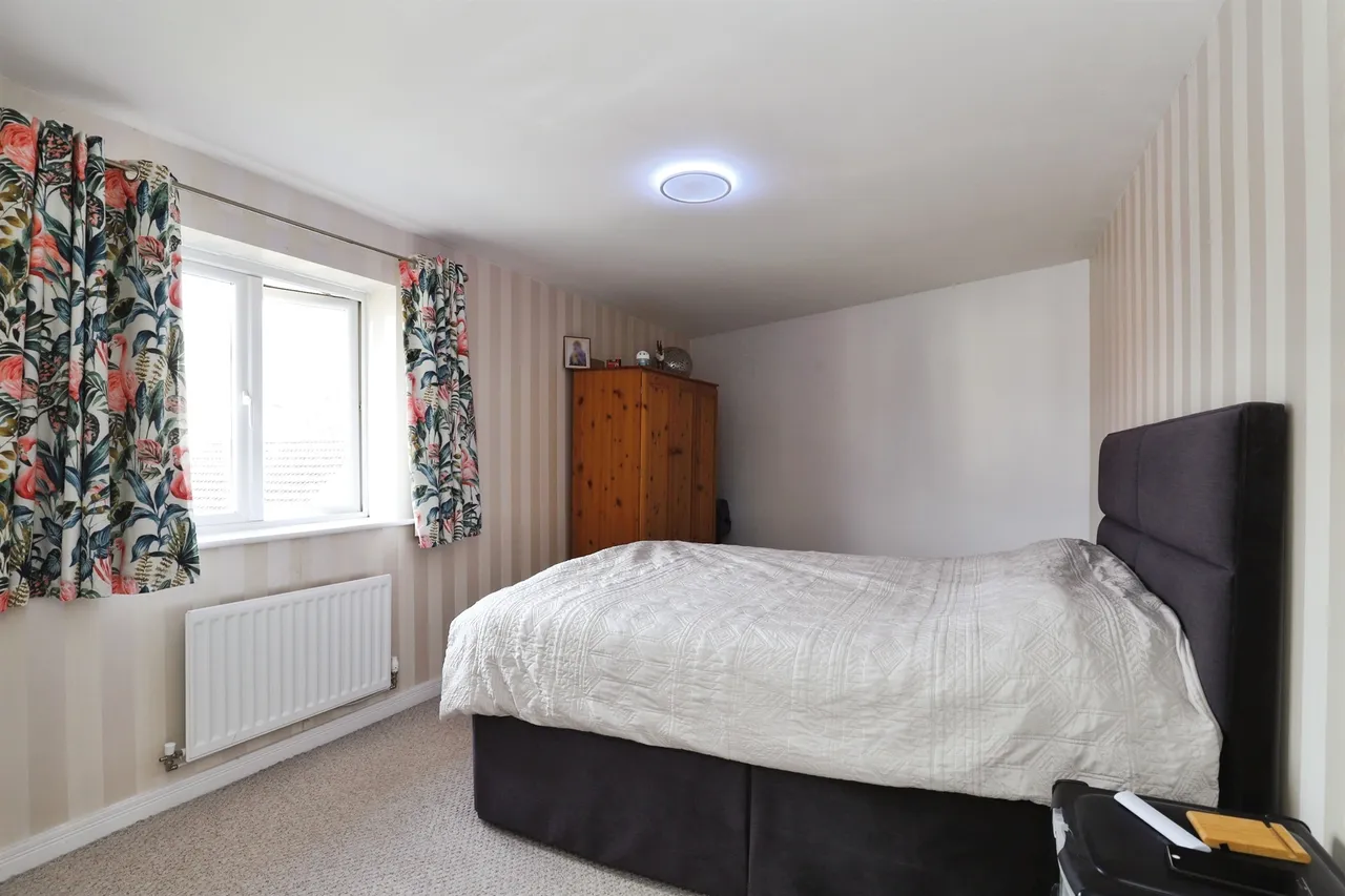 St. Marys Lane, Peterborough, PE8, photo 8