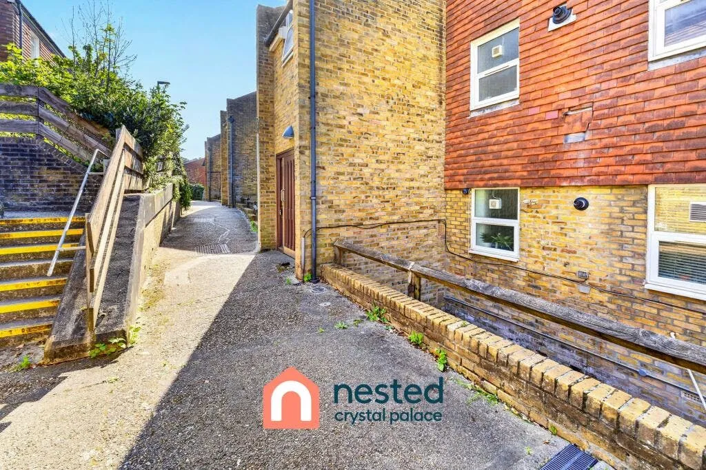 Battenberg Walk, London, SE19, photo 19