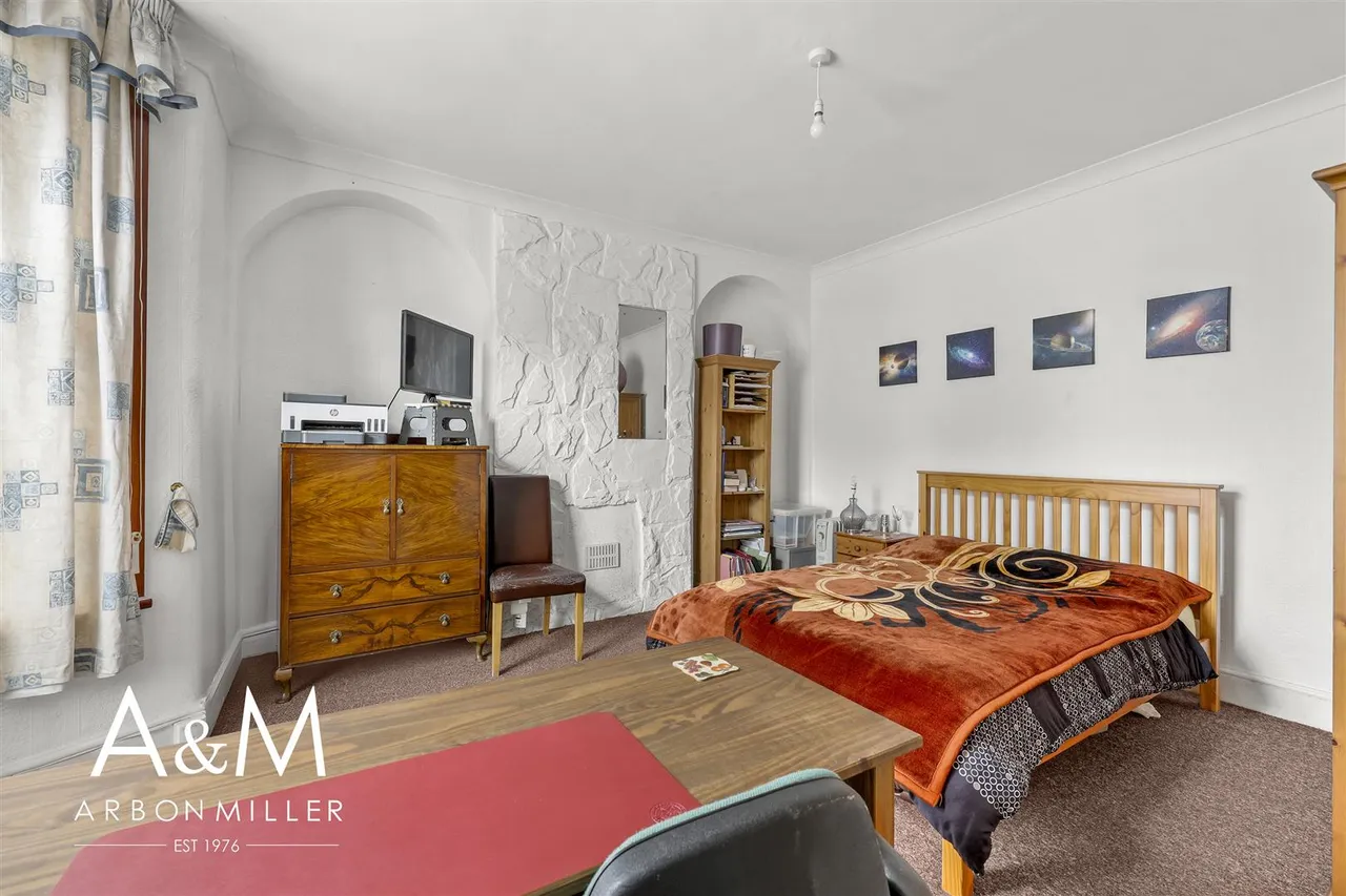 Beddington Road, Goodmayes, Essex, Ilford, IG38PD, photo 3
