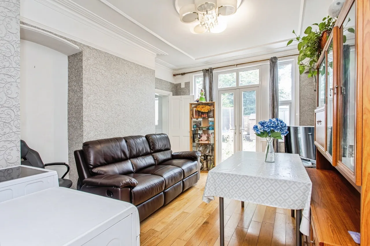 Brightwell Avenue, Westcliff-on-Sea, Essex, SS0, photo 12