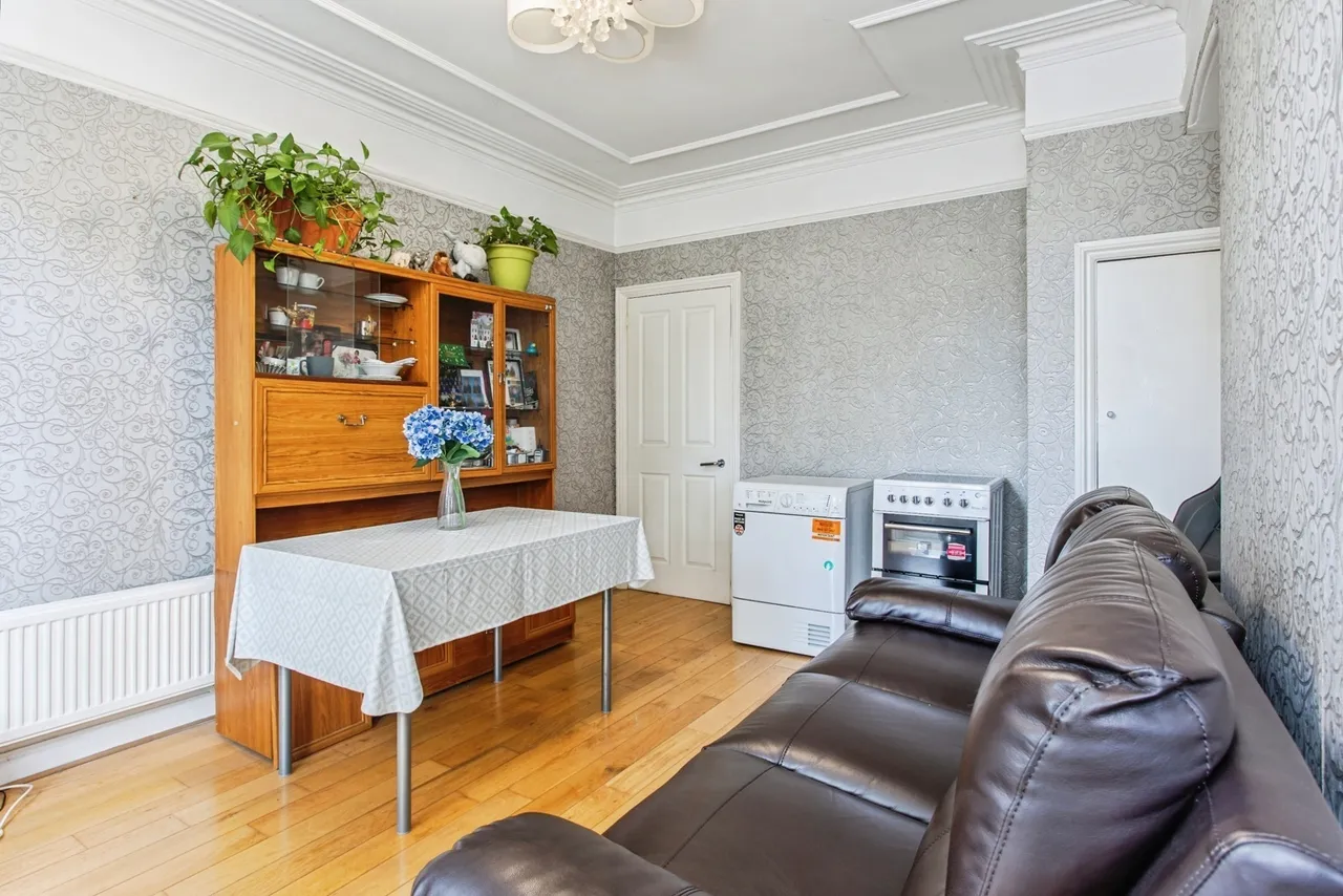 Brightwell Avenue, Westcliff-on-Sea, Essex, SS0, photo 13