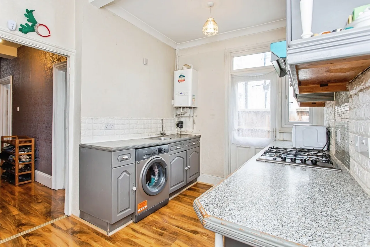 Brightwell Avenue, Westcliff-on-Sea, Essex, SS0, photo 10