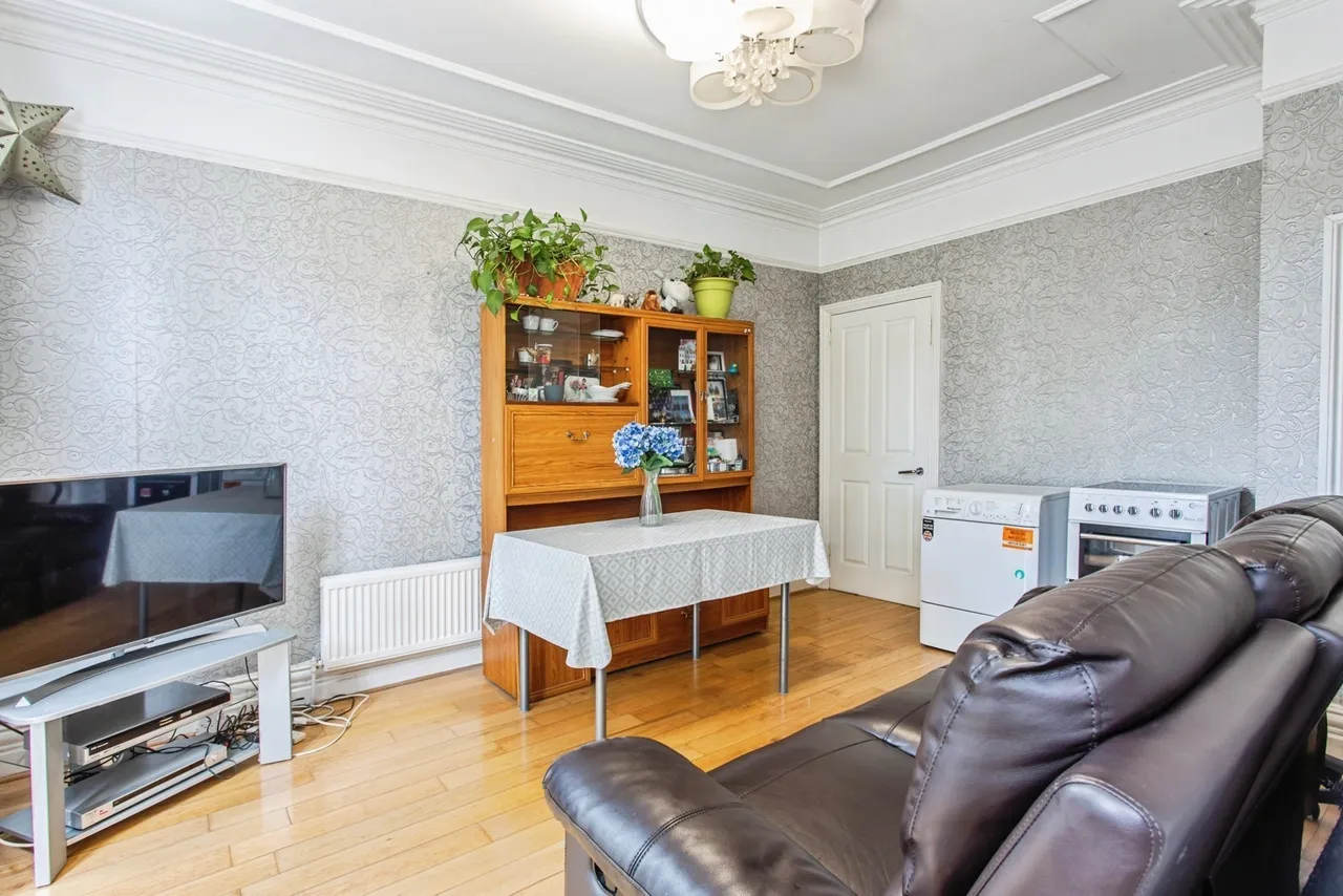 Brightwell Avenue, Westcliff-on-Sea, Essex, SS0, photo 15