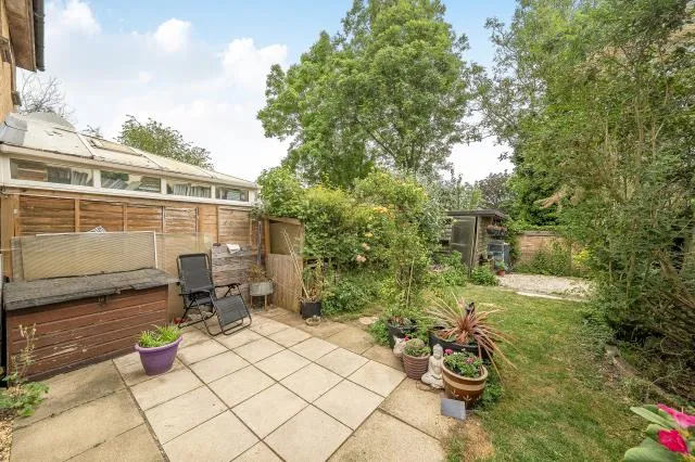 Heather Close, Carterton, OX18, photo 13