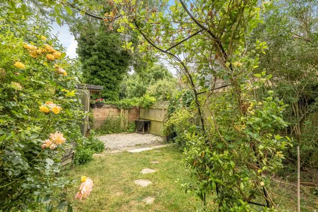 Heather Close, Carterton, OX18, photo 12