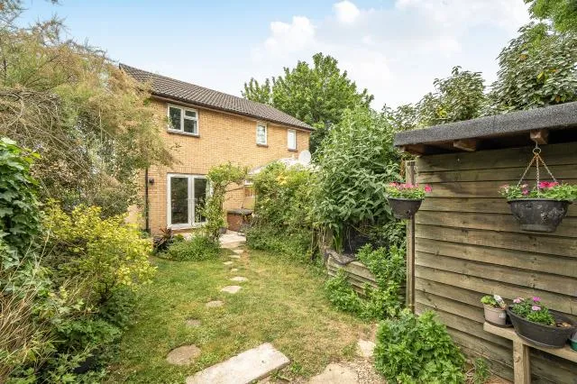 Heather Close, Carterton, OX18, photo 14