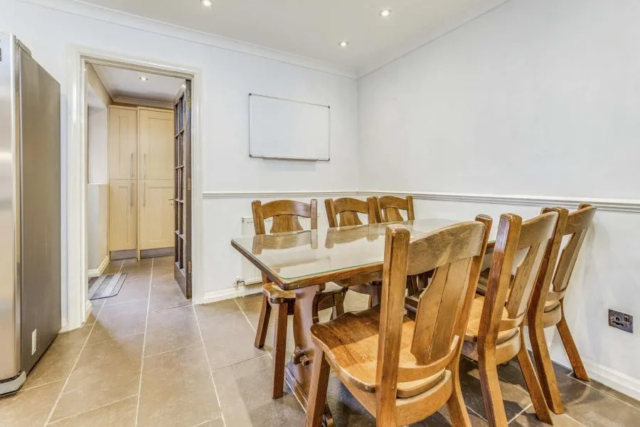 Hedingham Close, Horley, RH6, photo 9